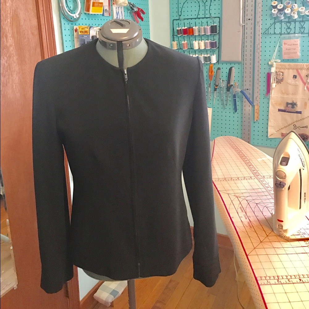 Jones New York Suit Jacket with zipper front.