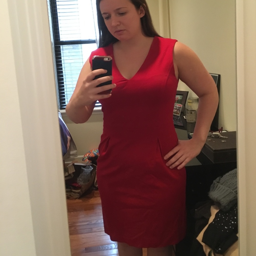 Red sleeveless dress