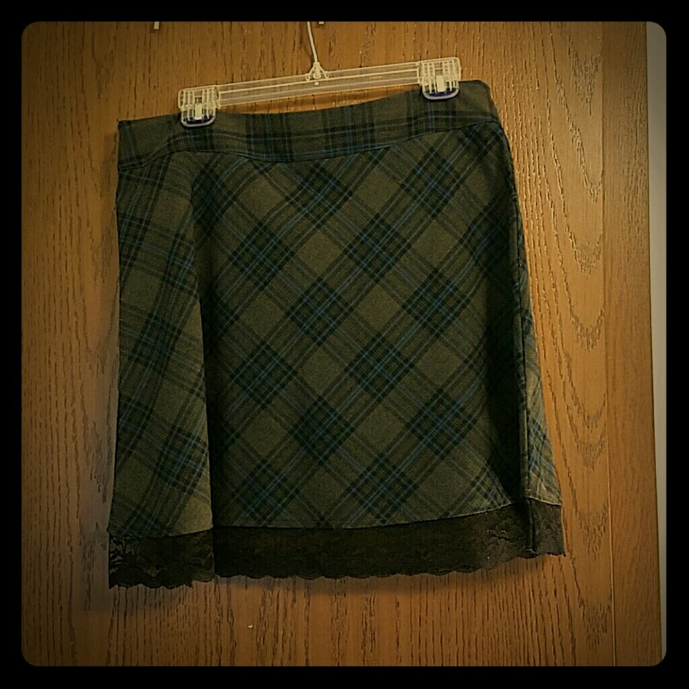 Grey blue plaid skirt with black lace detail