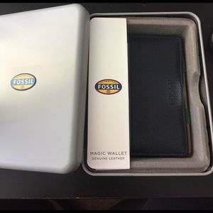 Fossil Magic wallet BRAND NEW
