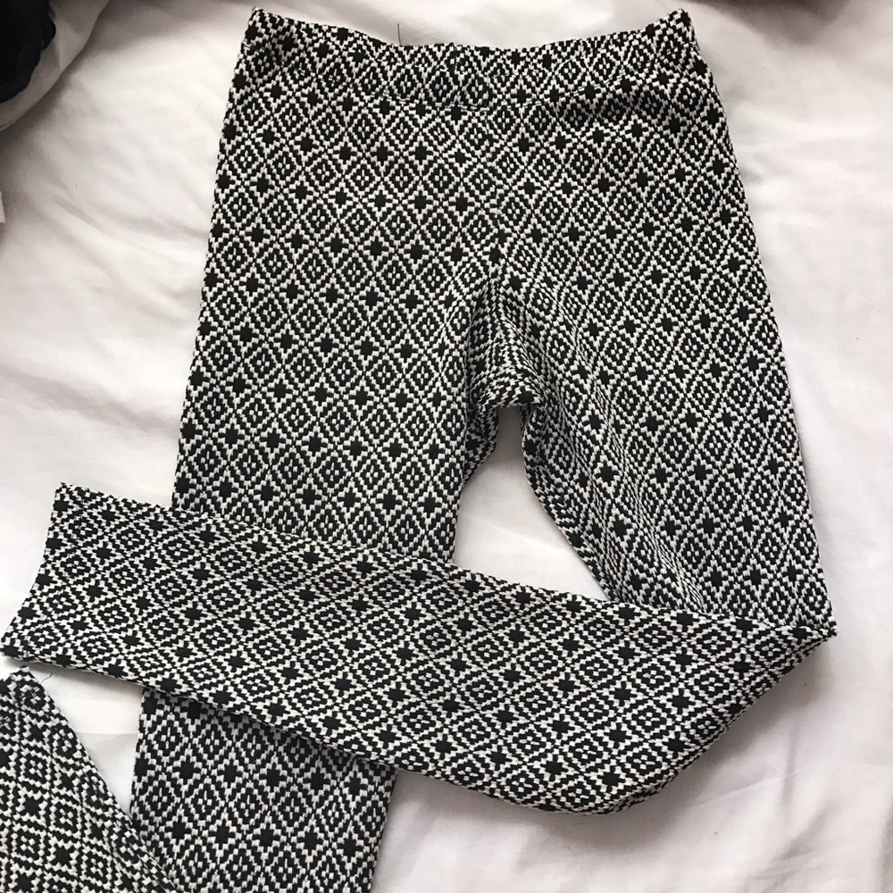 💕HOST PICK💕 geometric print leggings