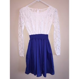 Style Royal Blue and white lace long sleeve dress
