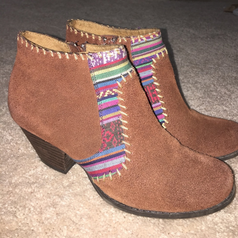 SOLD// tribal suede booties