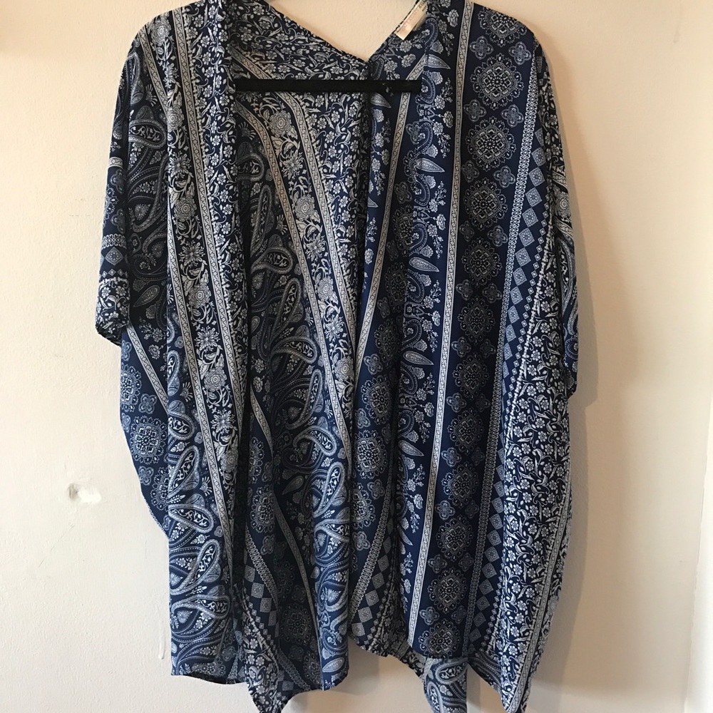 Chiffon pattern kimono