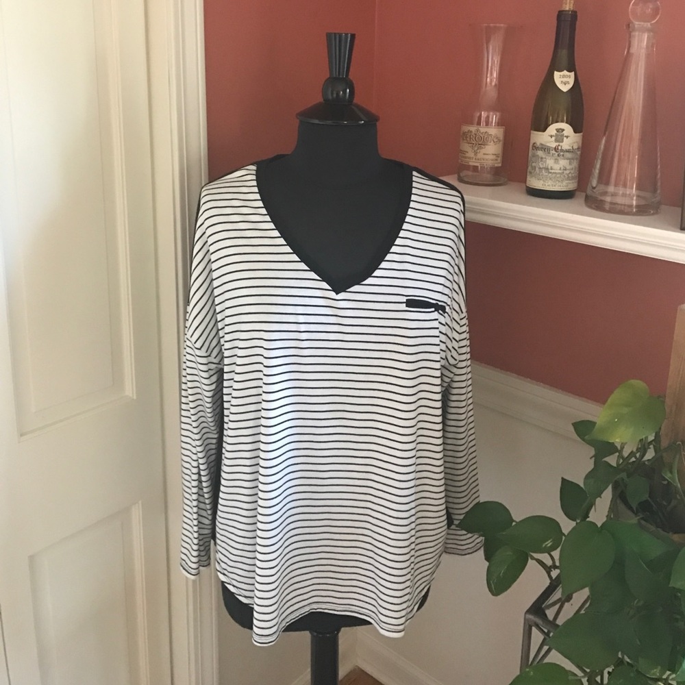 Retro-ology long sleeved shirt