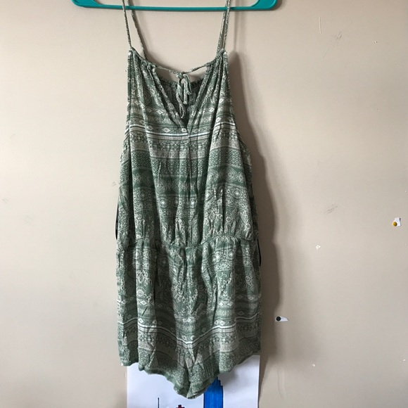 Green Romper - Picture 2 of 2