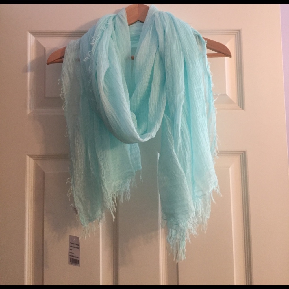 Pale turquoise viscose scarf