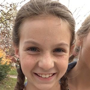 Meet your Posher, Ella