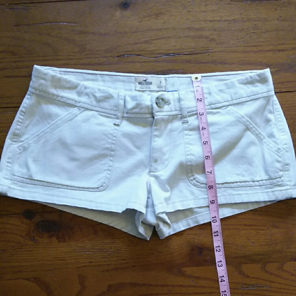 [Hollister] White Shorts