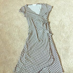 Black n White short sleeve wrap dress