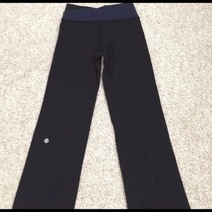 Classic LuLuLemon black athleisure pant. Size 2