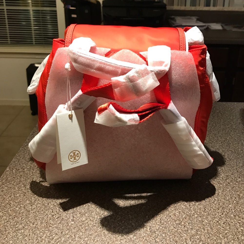 SOLD 💯Authentic Tory Burch Backpack. - Picture 4 of 4