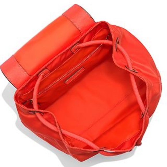 SOLD 💯Authentic Tory Burch Backpack. - Picture 2 of 4