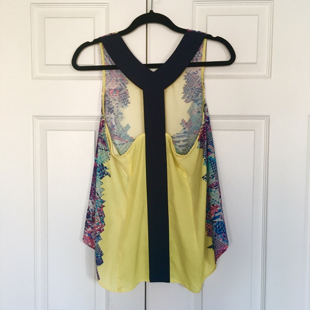 Geometric Tank - Picture 2 of 3