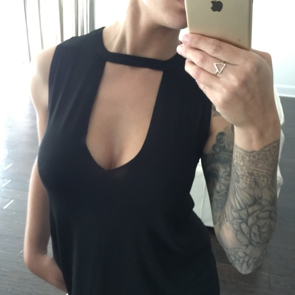 1 LEFT! Black Choker Tank - Picture 4 of 4