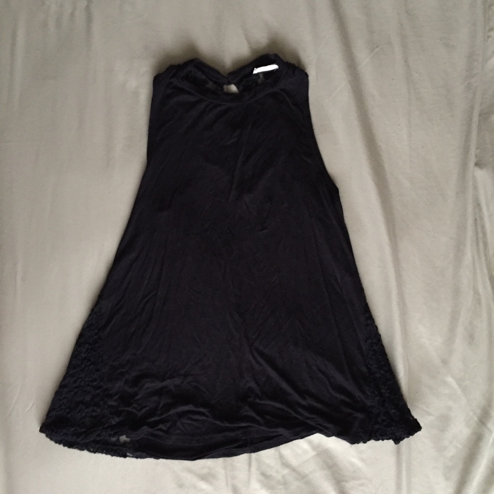 DONATED - Black Sleeveless Blouse w/ Lace Detail