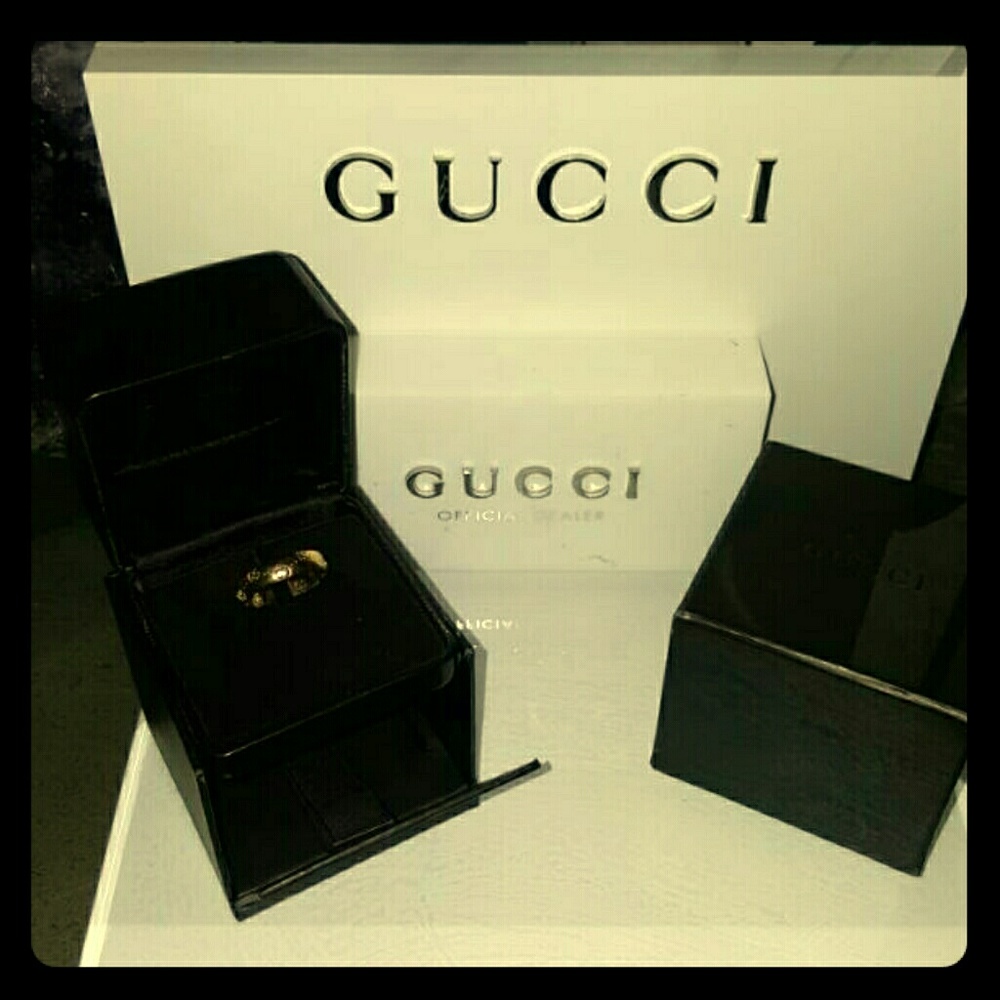 18k Gucci Ring 100% authentic