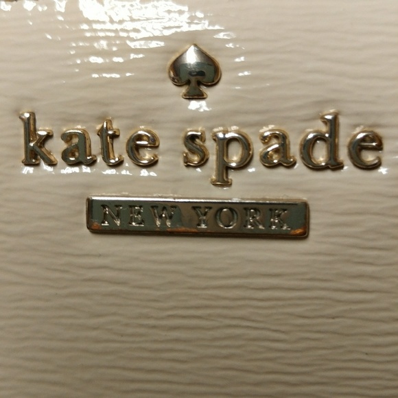 Kate Spade zip wristlet wallet - Picture 5 of 5