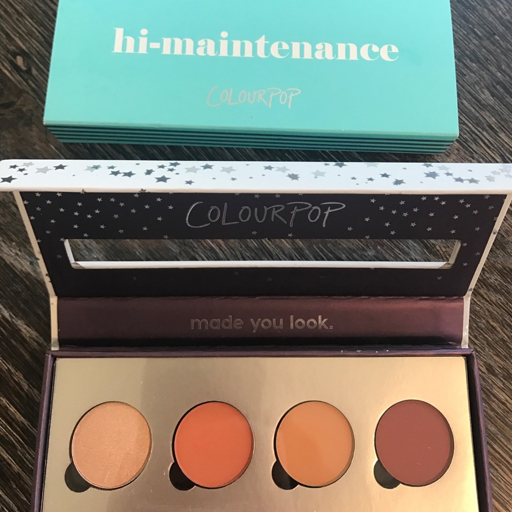 Colour pop eyeshadow set