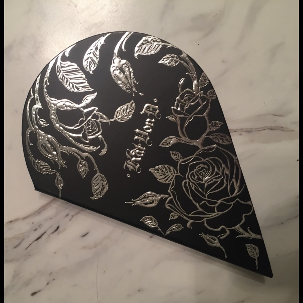 Kat Von D eyeshadow palette