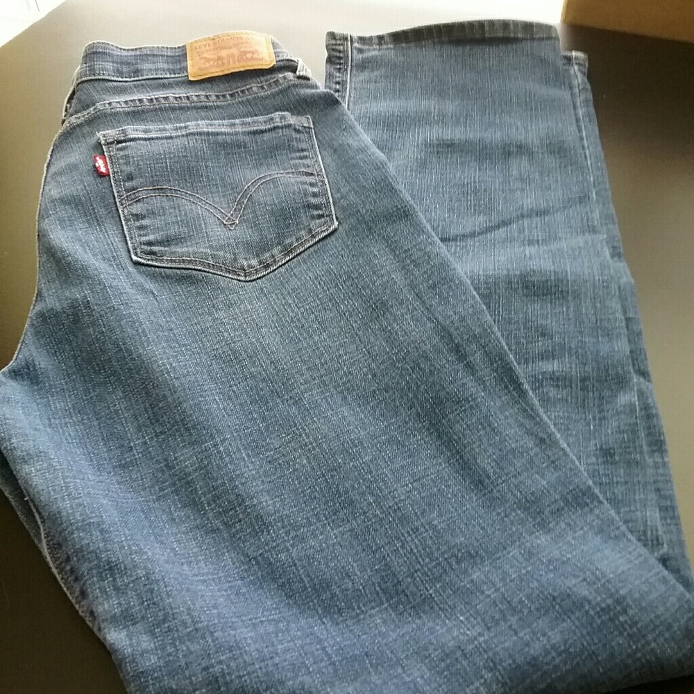 Levi 525 jeans