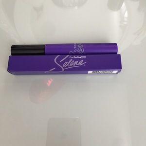 Selena x Mac Mascara