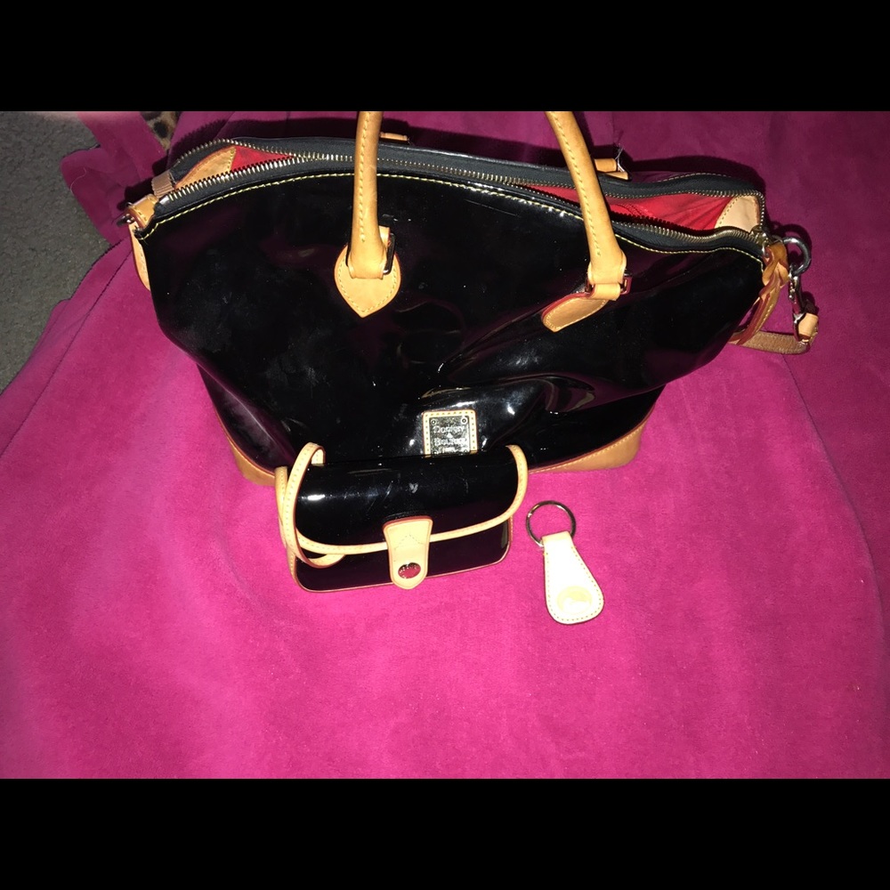 Dooney and Bourke black patent leather purse