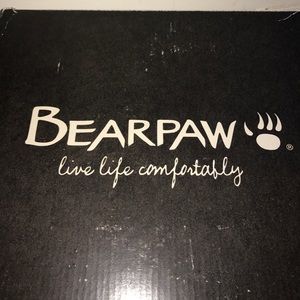 BEARPAW GREY BOOTS NEVER USED ON HOLD