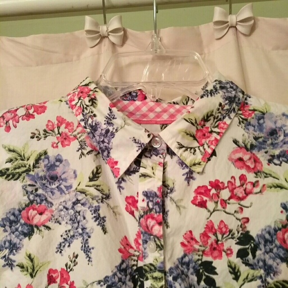 Charter Club Floral Hydrangea Oxford Button Down - Picture 3 of 6