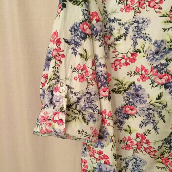 Charter Club Floral Hydrangea Oxford Button Down - Picture 4 of 6