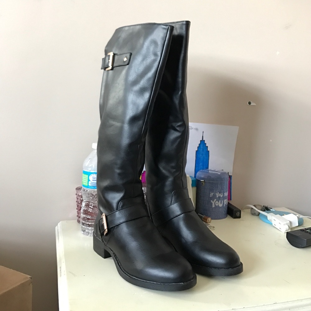 Black Boots