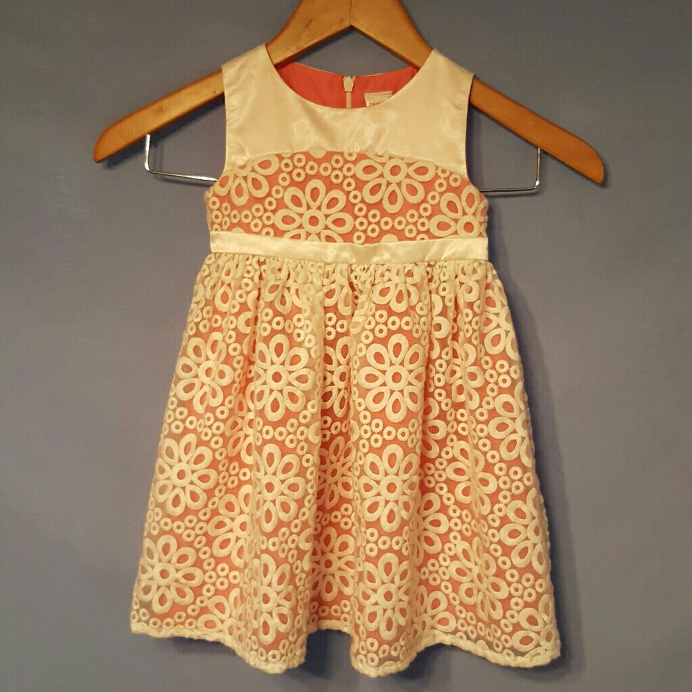 Daisy Lace Dress