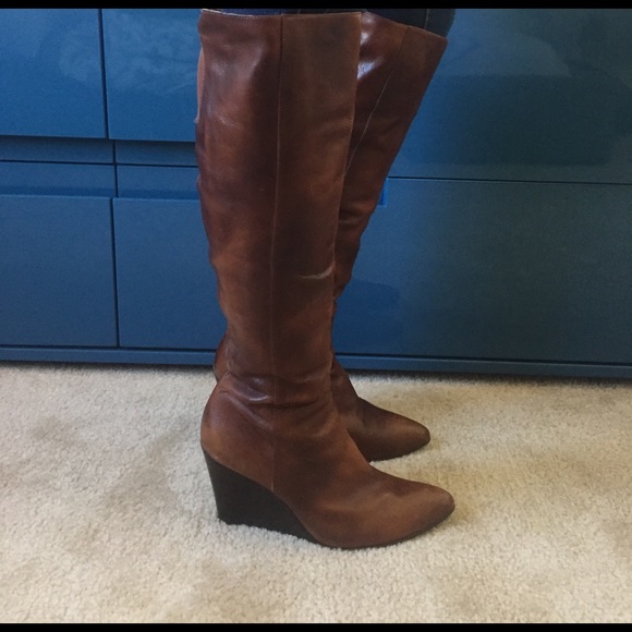 Stuart Weitzman Boots 9 - Picture 2 of 6