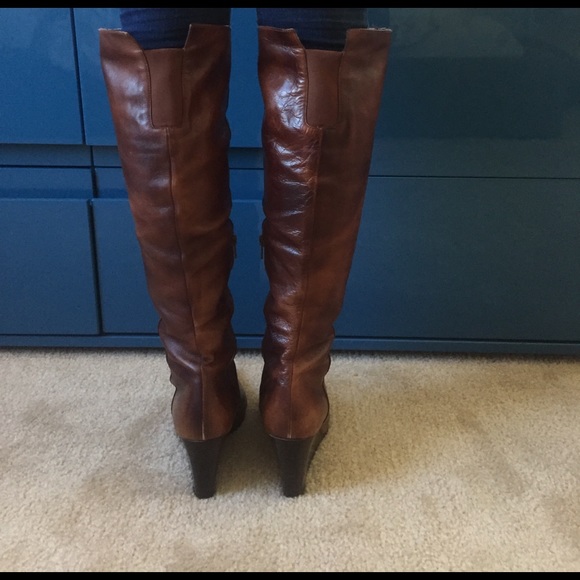 Stuart Weitzman Boots 9 - Picture 3 of 6