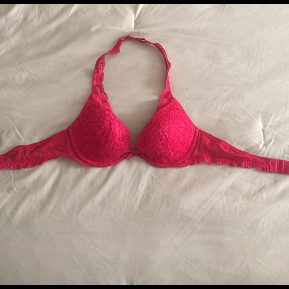Red bras 34B