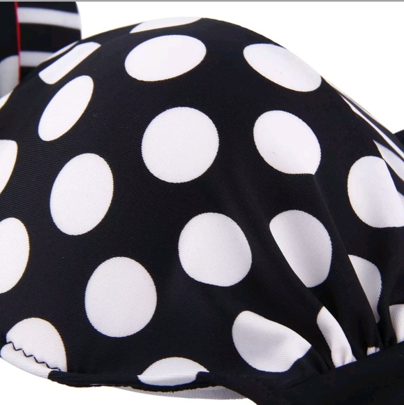 High Waist Pin-Up Style Swimsuit - Picture 4 of 8