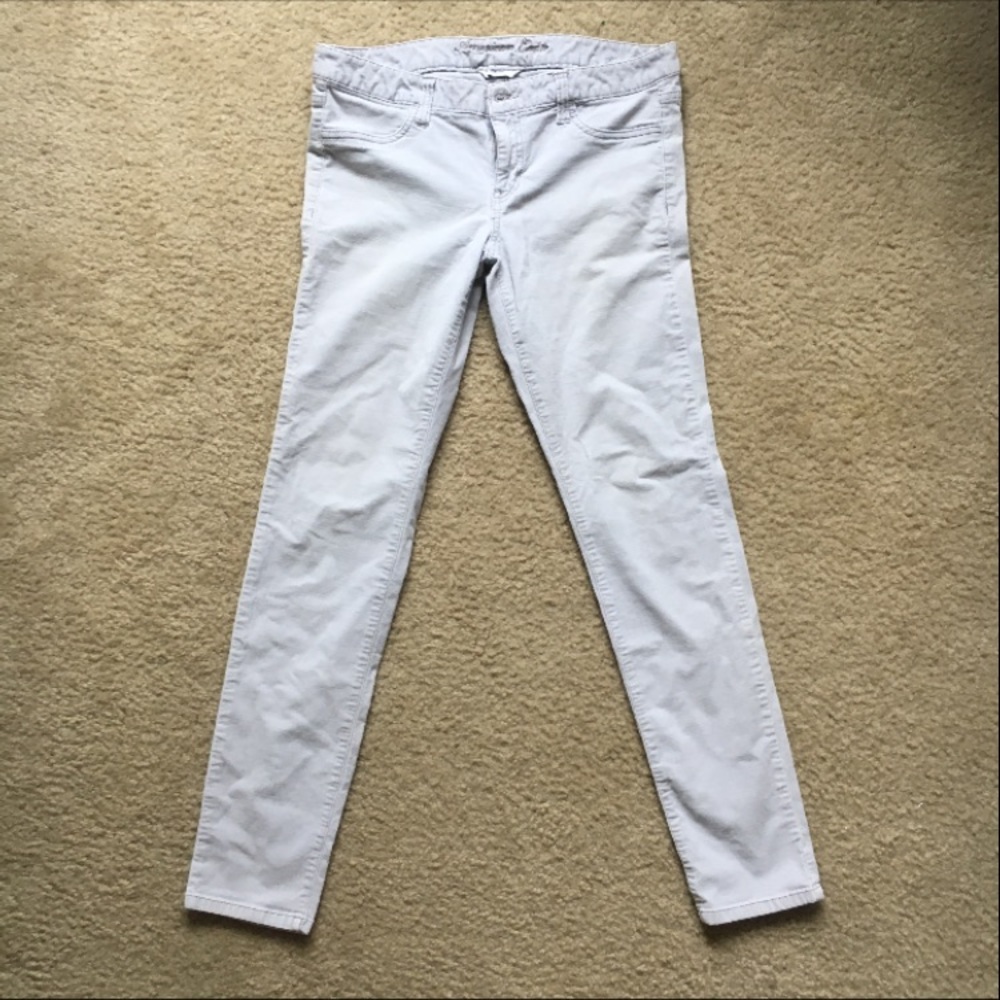 American Eagle- light gray corduroy style jegging