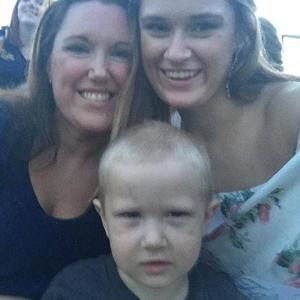 Meet your Posher, Catie