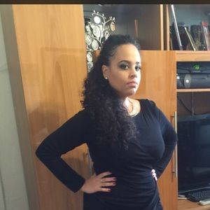 Meet your Posher, Alexandra