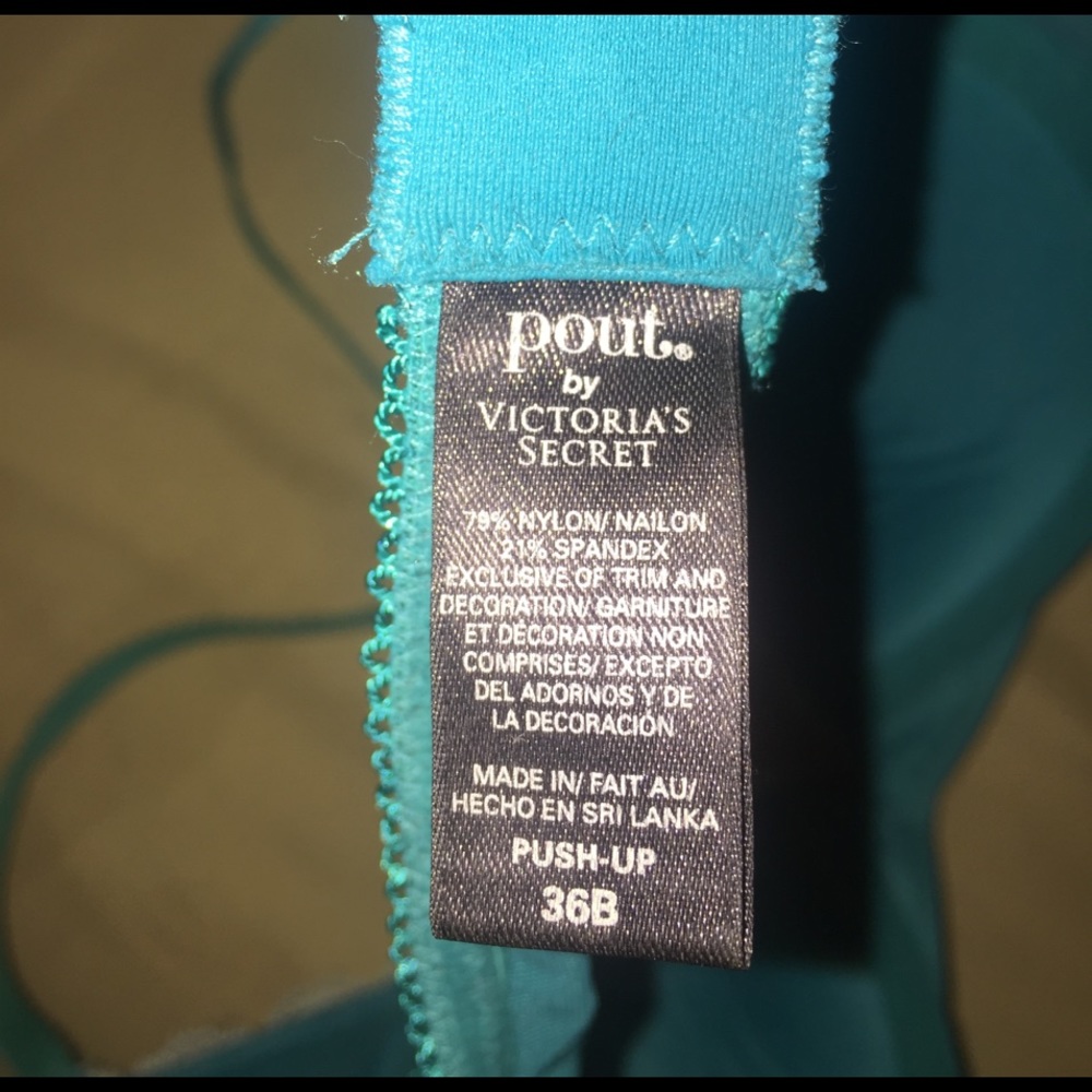 Turquoise bras - Picture 4 of 5