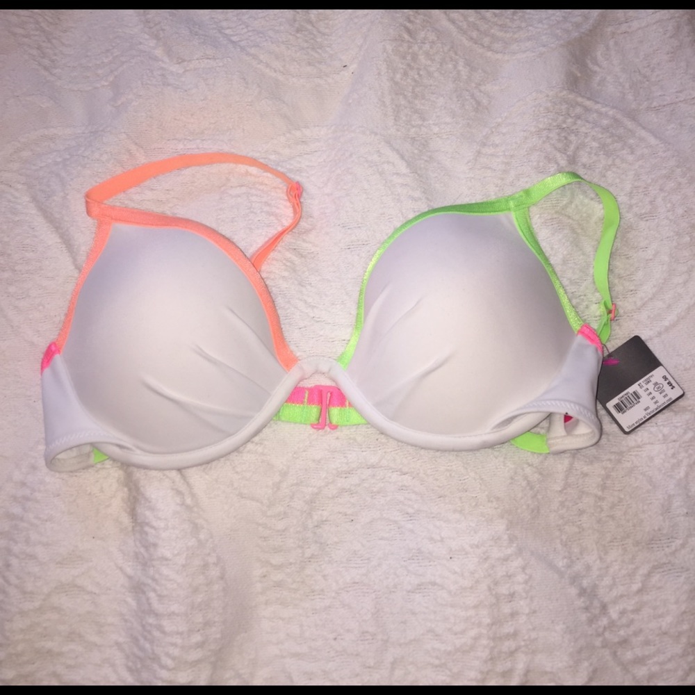 NWT 34 C VS bikini top