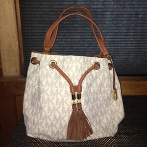 Michael Kors tote