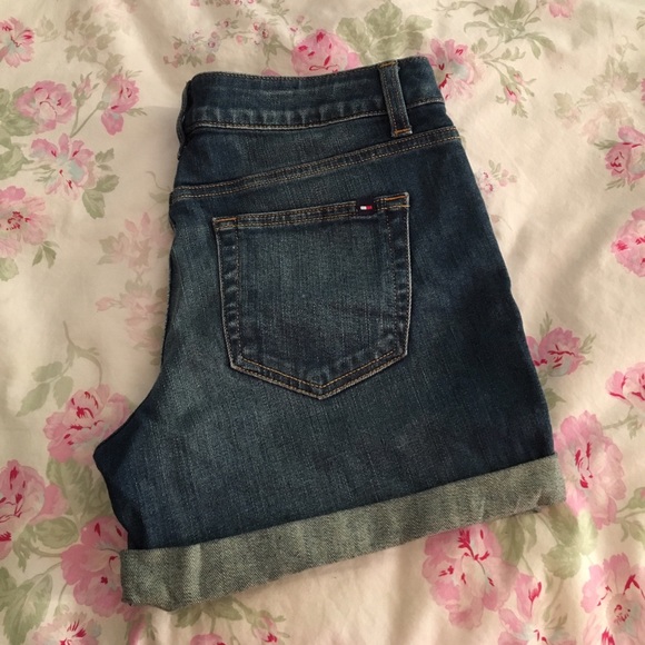 Tommy Hilfiger Jean Shorts - Picture 2 of 4
