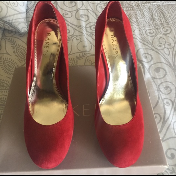 Red Heels - Picture 1 of 4