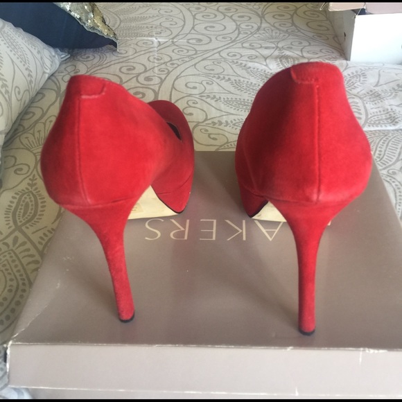 Red Heels - Picture 4 of 4