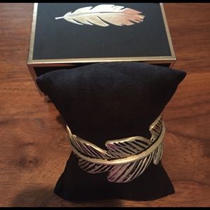 RUSTIC CUFF SILVER FEATHER CUFF FROM MARCH COTM!