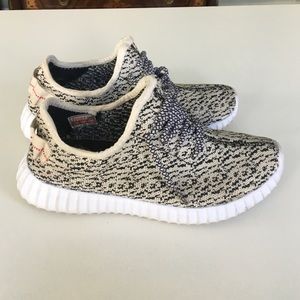 🕊Yeezy Boost 350 Turtle Dove