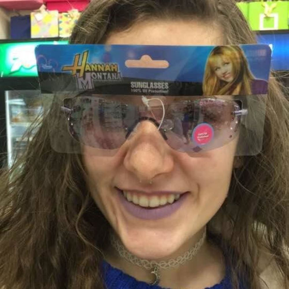 Meet your Posher, Lucy