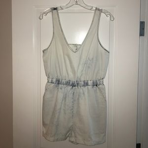 Adorable shorts jumpsuit! Never worn! Size Small!
