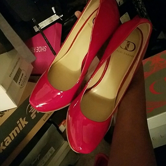 Red heels - Picture 4 of 4